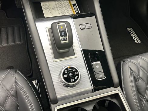 New 2026 Nissan Rogue Platinum image 14