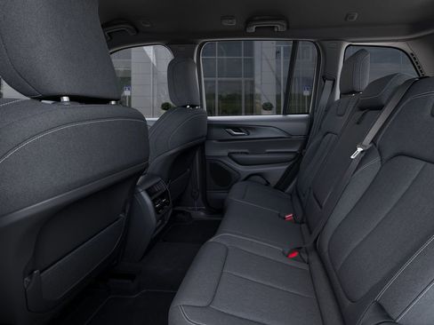 New 2026 Jeep Grand Cherokee Laredo w/ MOPAR Finishing Package AWD/4WD image 23