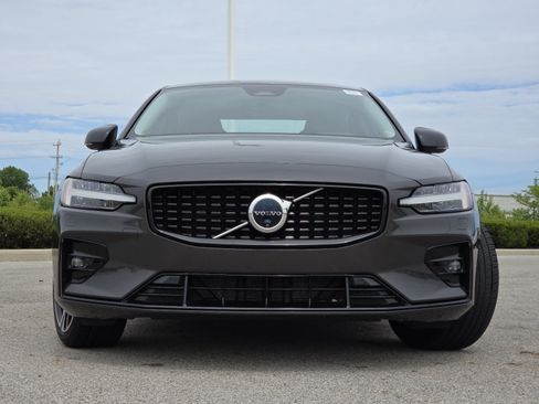 Used 2024 Volvo S60 B5 Plus FWD image 12