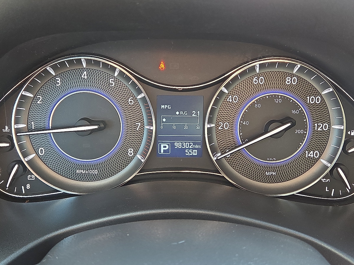 Used 2016 INFINITI QX80 2WD w/ Driver's Assistance Package image 26
