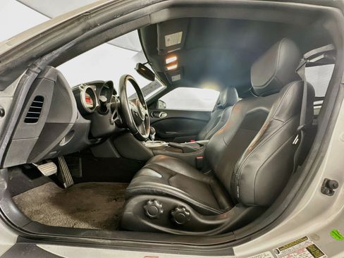 Used 2009 Nissan 370Z Touring w/ Aerodynamics Pkg RWD image 13