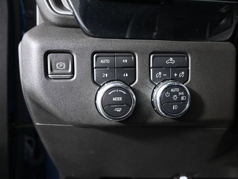 Used 2024 GMC Sierra 1500 Elevation w/ Preferred Package AWD/4WD image 23