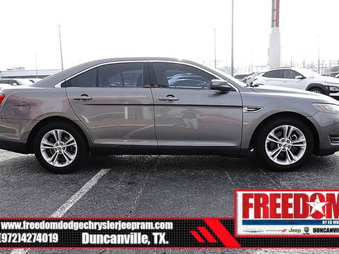 Used 2014 Ford Taurus SEL w/ Equipment Group 201A FWD image 6