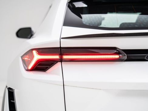 Used 2024 Lamborghini Urus Performante image 70