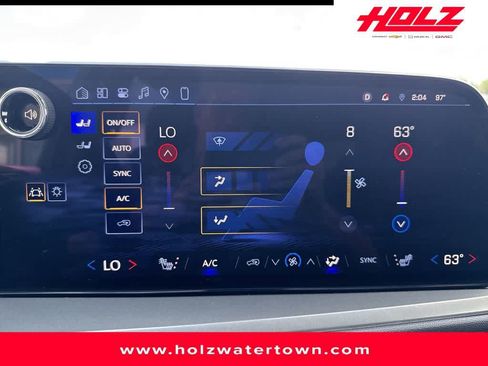 Certified 2025 Chevrolet Traverse LT AWD/4WD image 16