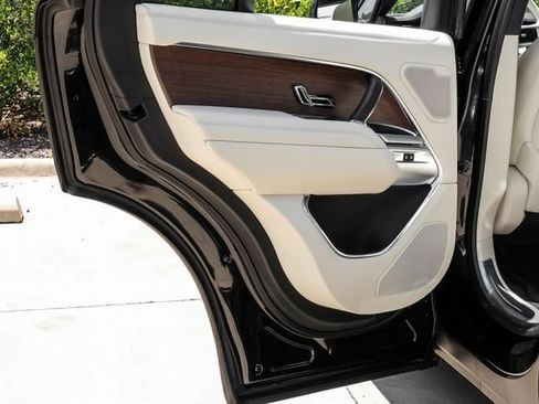 New 2026 Land Rover Range Rover SE AWD/4WD image 55