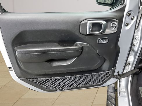 Used 2023 Jeep Wrangler Unlimited Sport AWD/4WD image 21