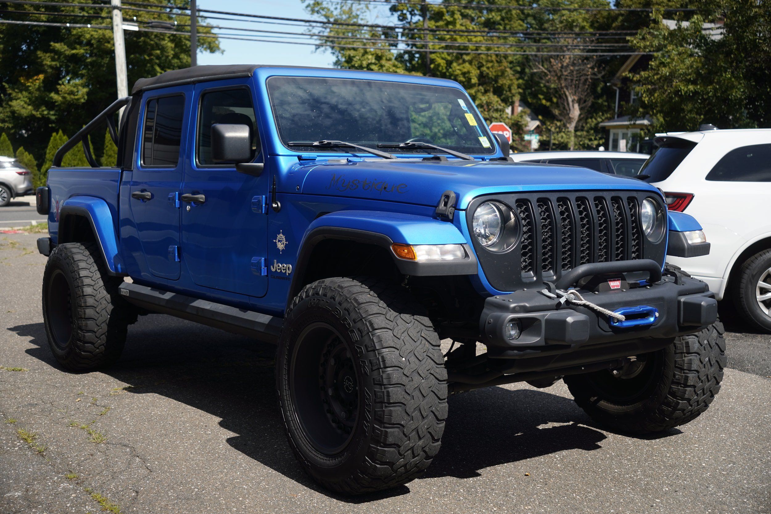 Used 2021 Jeep Gladiator Overland w/ Trailer Tow Package AWD/4WD image 10
