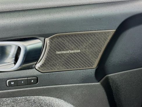 Used 2023 Volvo XC40 B5 Plus w/ Driver Assist Package image 22