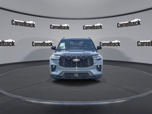 Used 2025 Ford Explorer ST-Line w/ Premium Package image 2