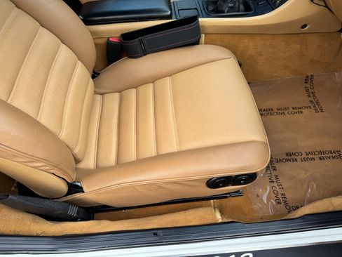 Used 1993 Porsche 968 Cabriolet image 45