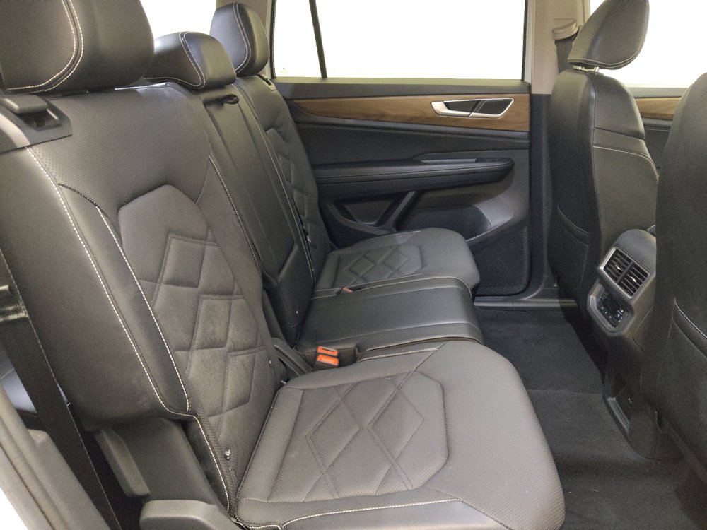 Used 2024 Volkswagen Atlas SE FWD image 19