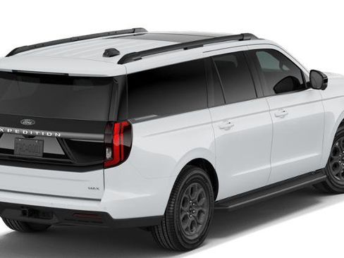New 2026 Ford Expedition Max Active RWD image 3