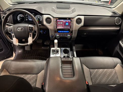 Used 2020 Toyota Tundra SR5 w/ TRD Off-Road Package AWD/4WD image 4