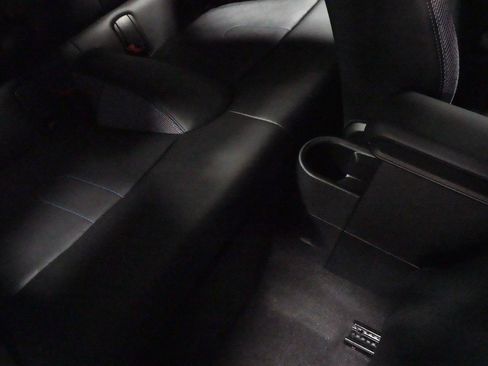 Used 2025 MINI Cooper 2-Door Hardtop image 10