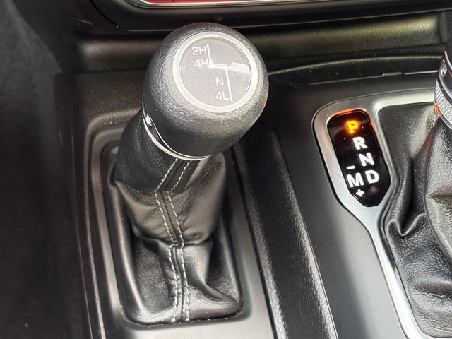 Used 2026 Jeep Gladiator Rubicon AWD/4WD image 24