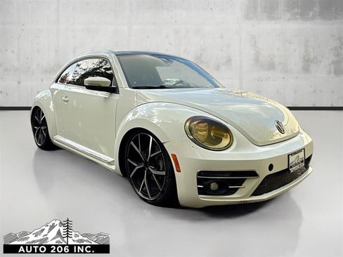 Used 2014 Volkswagen Beetle 1.8T image 1