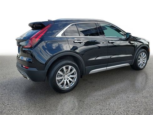 Certified 2023 Cadillac XT4 Premium Luxury w/ Technology Package image 4