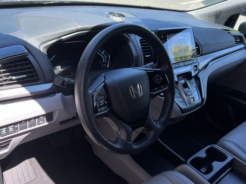 Used 2024 Honda Odyssey Touring image 20