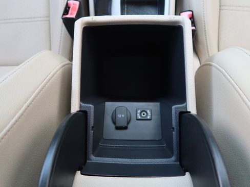 Used 2013 Volkswagen Passat TDI SE FWD image 19