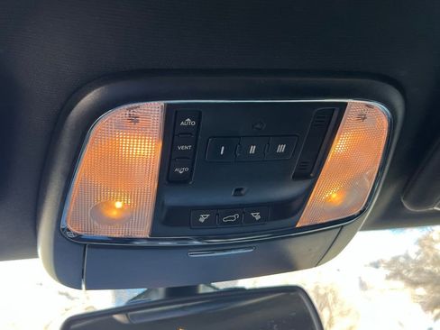 Used 2016 Jeep Grand Cherokee Laredo 75th Anniversary image 33