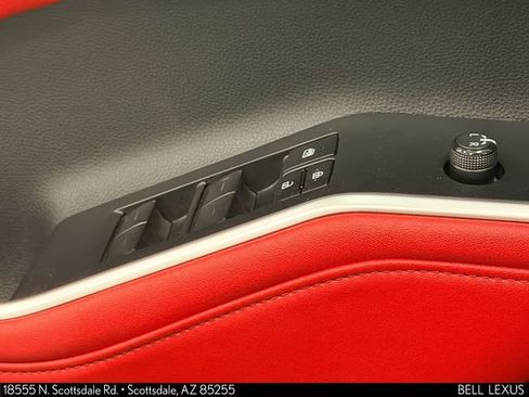 Used 2023 Toyota Highlander XSE FWD image 18