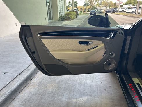 Used 2021 Bentley Continental GT Mulliner image 40