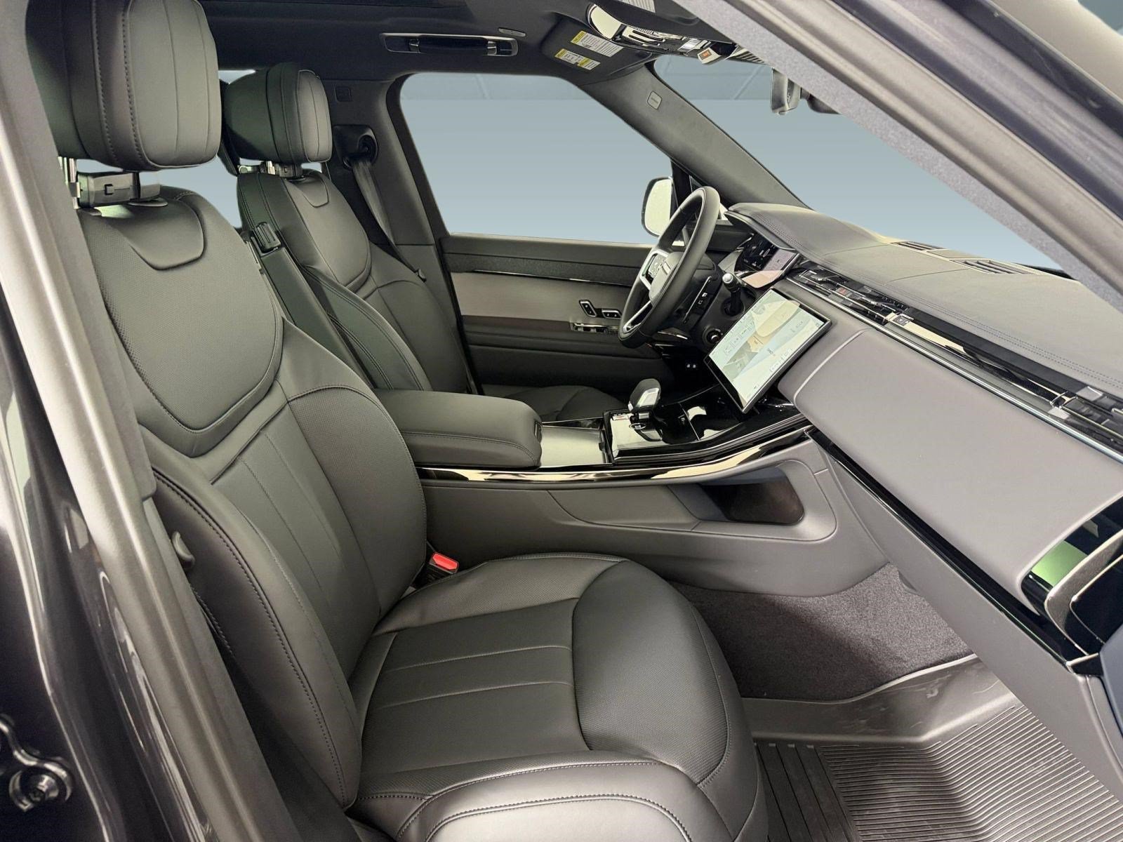 New 2026 Land Rover Range Rover Sport SE AWD/4WD image 23