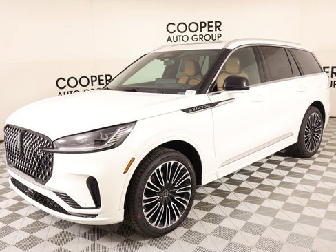 New 2026 Lincoln Aviator Black Label AWD/4WD image 10