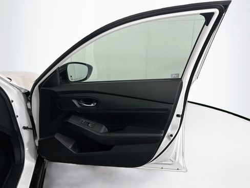 Used 2023 Honda Accord Sport image 30