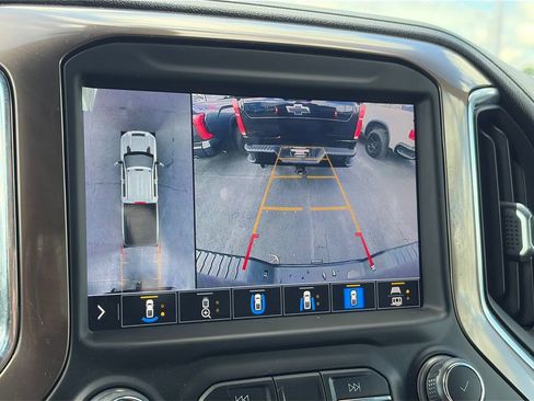 Used 2022 Chevrolet Silverado 2500 High Country w/ Safety Package II AWD/4WD image 21