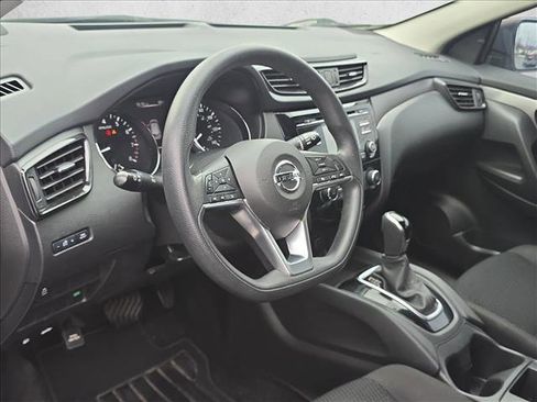 Used 2018 Nissan Rogue Sport S w/ S Appearance Package image 9