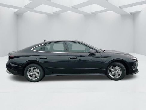 New 2025 Hyundai Sonata SE image 4