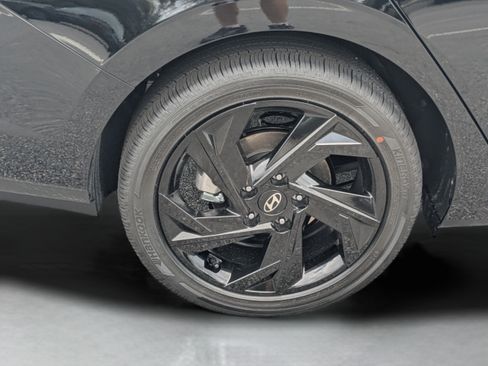 New 2026 Hyundai Elantra SEL Sport FWD image 14