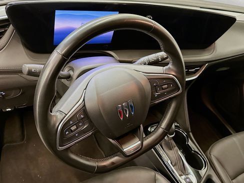 Used 2024 Buick Encore GX Sport Touring image 18