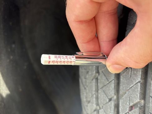 Used 2025 Honda CR-V EX-L image 11