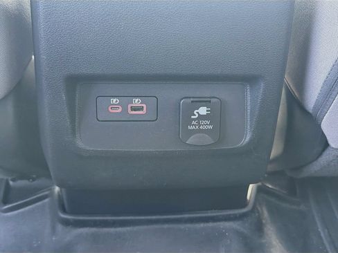 Used 2022 Nissan Frontier SV AWD/4WD image 27
