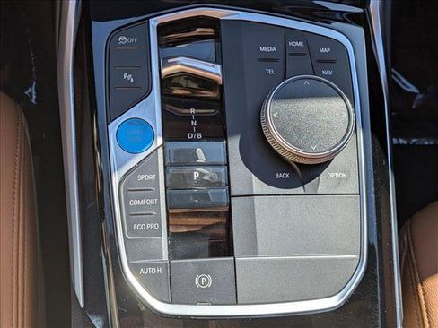 Used 2023 BMW i4 eDrive40 RWD image 9