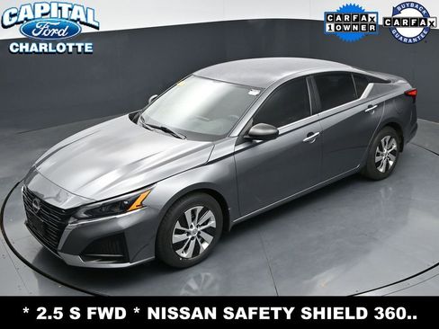 Used 2024 Nissan Altima 2.5 S FWD image 28