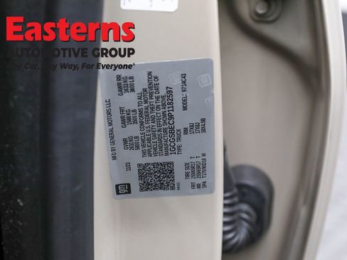 Used 2023 Chevrolet Colorado W/T image 32