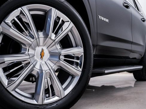 Used 2023 Chevrolet Tahoe High Country w/ Advanced Technology Package image 5