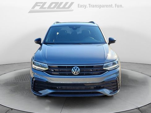 Certified 2023 Volkswagen Tiguan SE R-Line FWD image 3