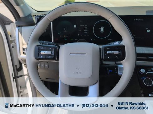Used 2025 Hyundai Santa Fe Calligraphy AWD/4WD image 6
