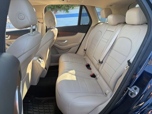 Used 2022 Mercedes-Benz GLC 300 4MATIC image 20