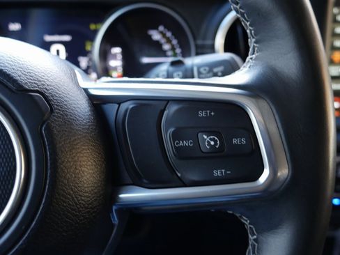 Used 2023 Jeep Wrangler Unlimited Sahara w/ Cold Weather Group image 14