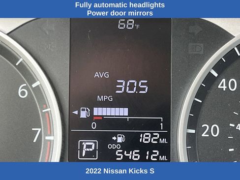 Used 2022 Nissan Kicks S image 10