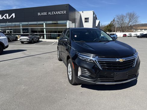 Used 2023 Chevrolet Equinox LT image 1