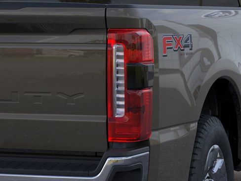 New 2026 Ford F250 Lariat w/ Lariat Ultimate Package AWD/4WD image 36
