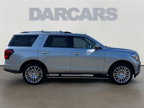 Used 2024 Ford Expedition Limited image 8