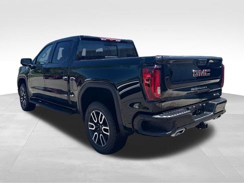 Used 2025 GMC Sierra 1500 AT4 w/ AT4 Premium Package AWD/4WD image 14